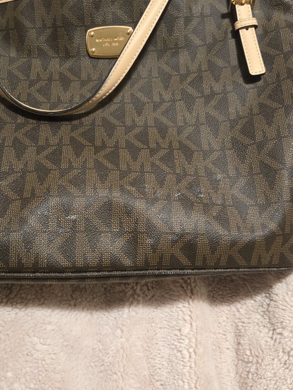Michael Kors Authentic Tote/Diaper Bag - Picture 3 of 15